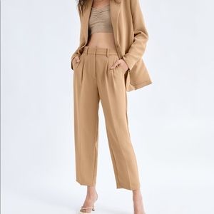Wilfred Dress Pants Size 4 in Beige/Tan